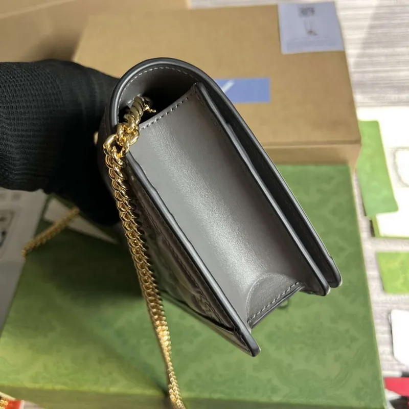 Gucci 723787 GG Matelassé Chain Wallet Grey