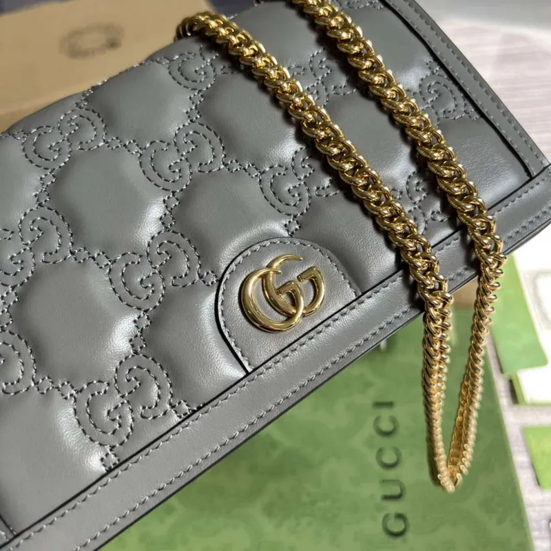 Gucci 723787 GG Matelassé Chain Wallet Grey