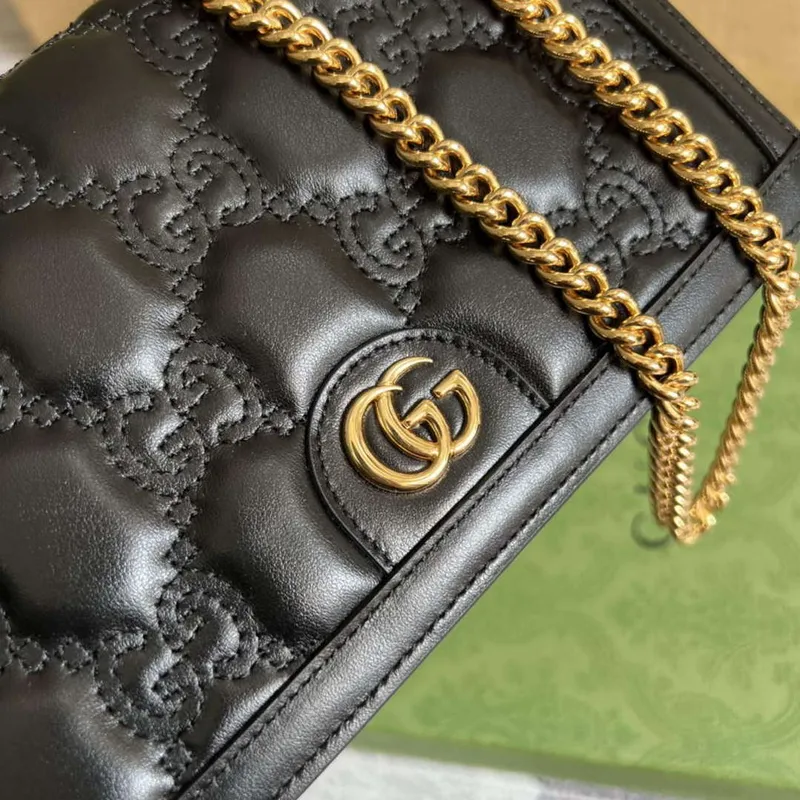Gucci 723787 GG Matelassé Chain Wallet Black