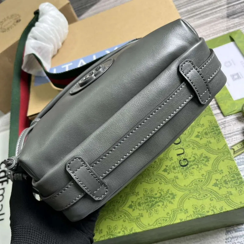 Gucci 725696 Shoulder bag with tonal Double G Gray