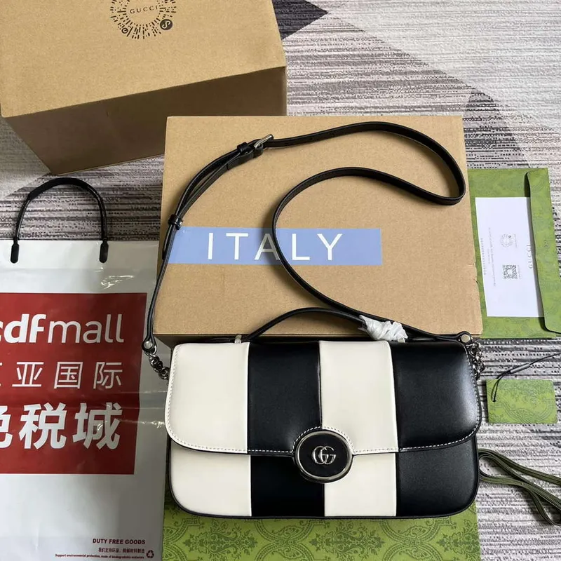 Gucci 739721 Petite GG Small Shoulder Bag Black and white