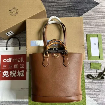Gucci 750394 Gucci Diana Medium Tote Bag Cuir leather