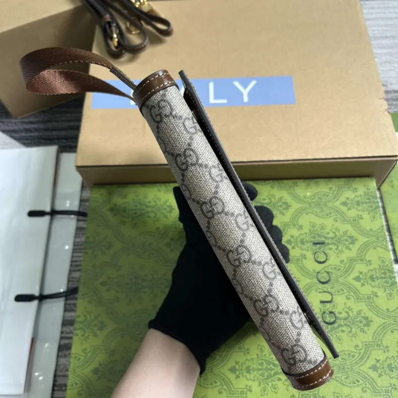 Gucci 724358 GG Top Handle Wallet Brown