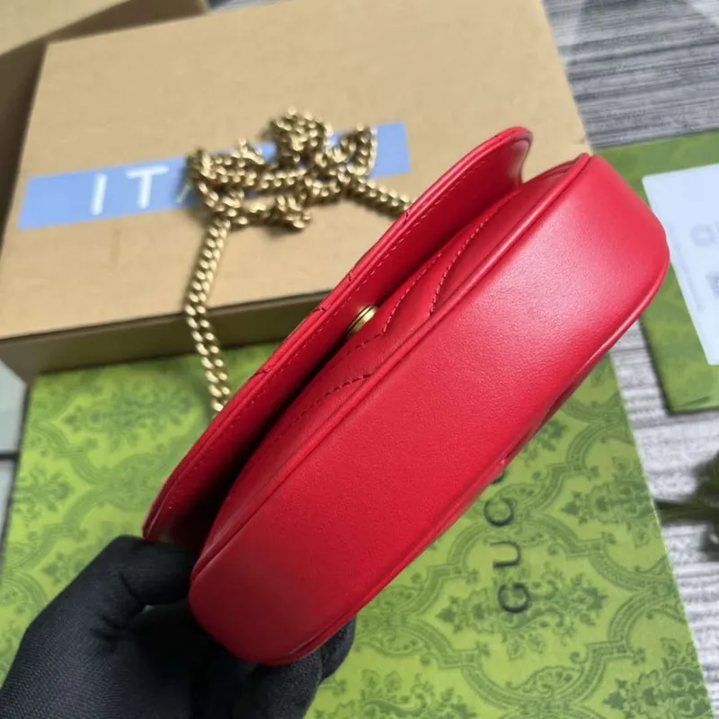 Gucci 746431 GG Marmont Matelassé Chain Mini Bag Red