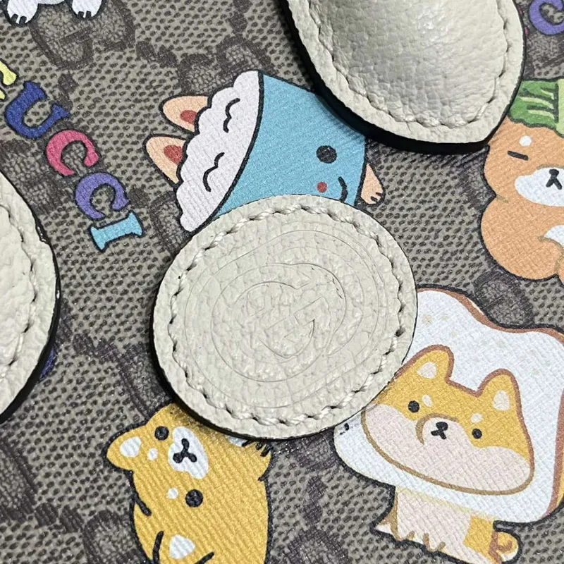 Gucci 699406 Gucci animal print mini tote bag