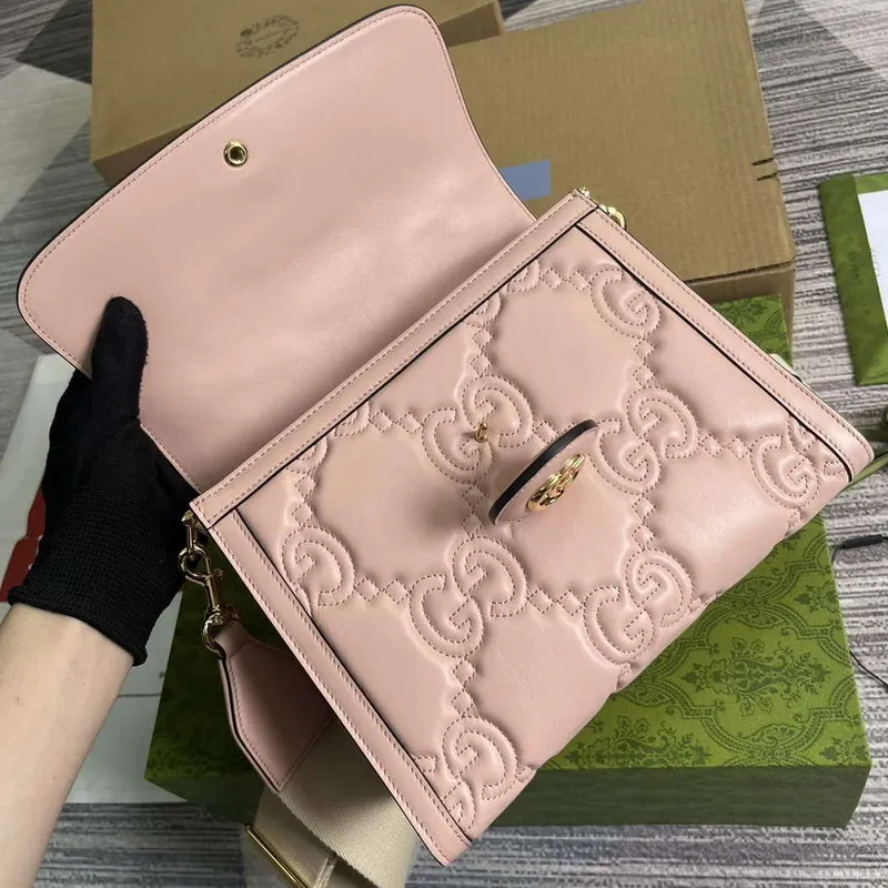 Gucci 736877 GG Matelassé Handbag Pink