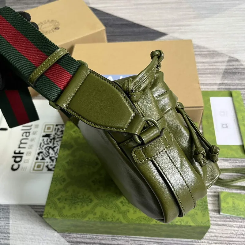 Gucci 725696 Shoulder bag with tonal Double G Green