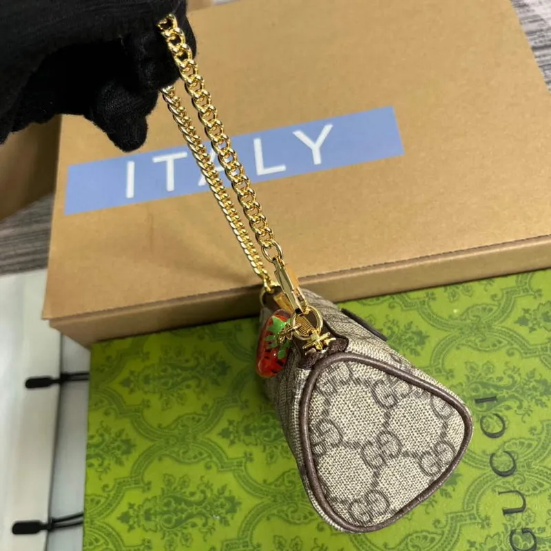 Gucci 726253 Coin Purse With Double G Strawberry