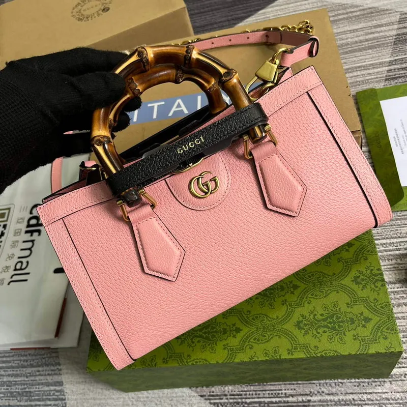 Gucci 735153 Gucci Diana Small Shoulder Bag Pink