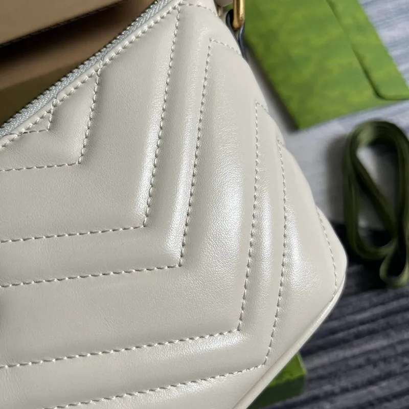 Gucci 739166 GG Marmont shoulder bag White