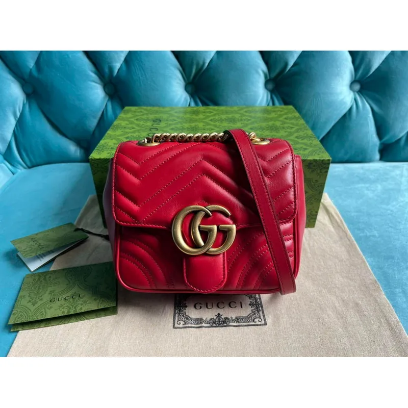 Gucci 739682 GG Marmont Matelassé mini tote bag Red