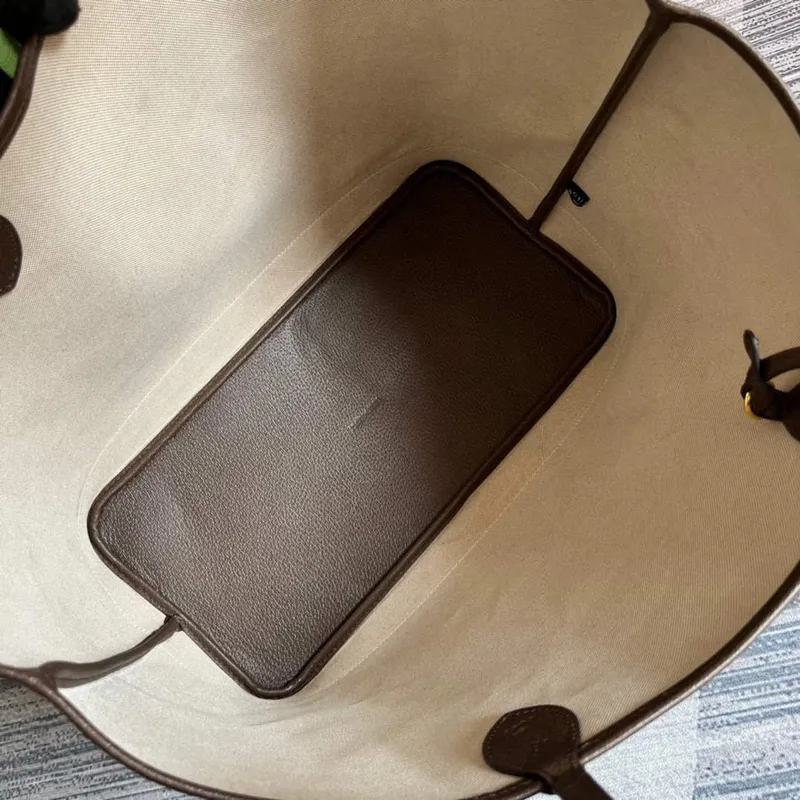 Gucci 726755 GG Large Tote Bag Brown