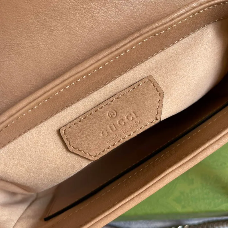 Gucci 583571 GG Marmont mini top handle bag Light Pink