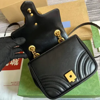 Gucci 739682 GG Marmont Matelassé mini tote bag Black