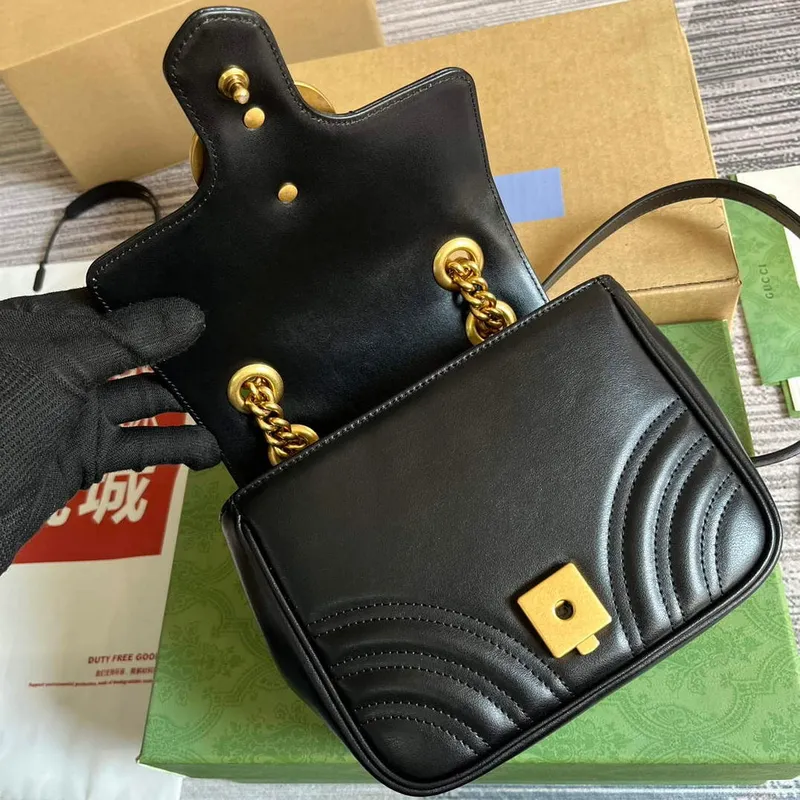 Gucci 739682 GG Marmont Matelassé mini tote bag Black