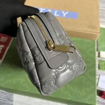 Gucci 726047 GG Matelassé Beauty Case Grey