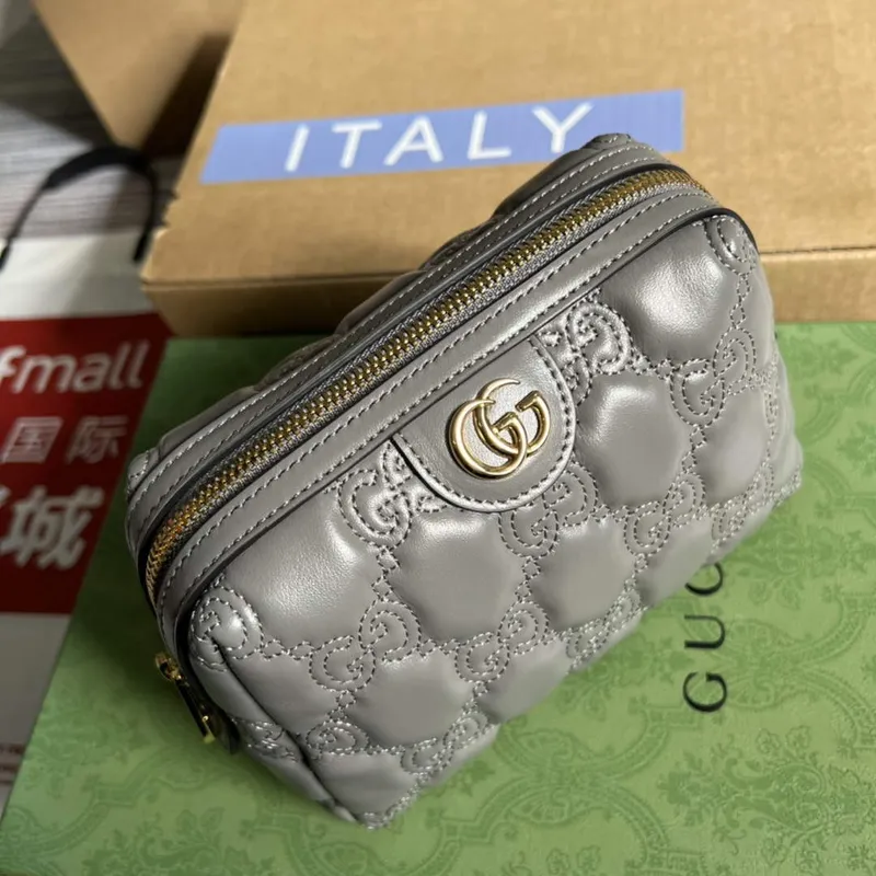 Gucci 726047 GG Matelassé Beauty Case Grey