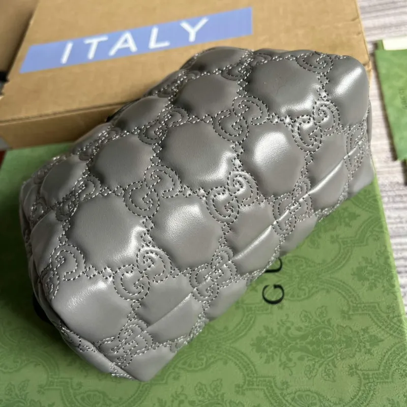 Gucci 726047 GG Matelassé Beauty Case Grey