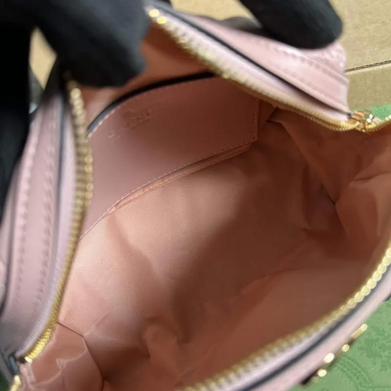 Gucci 726047 GG Matelassé Beauty Case Pink