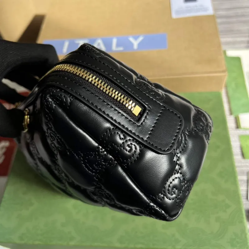 Gucci 726047 GG Matelassé Beauty Case Black