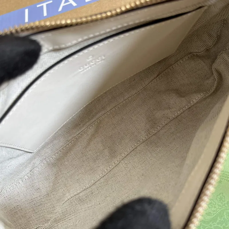 Gucci 735049 GG Matelassé Handbag White