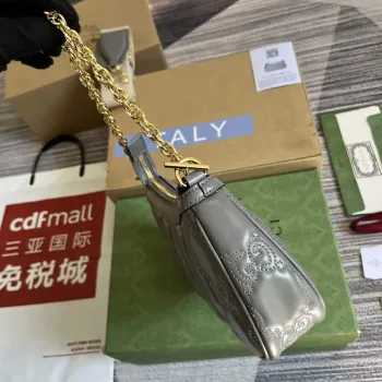 Gucci 735049 GG Matelassé Handbag Grey