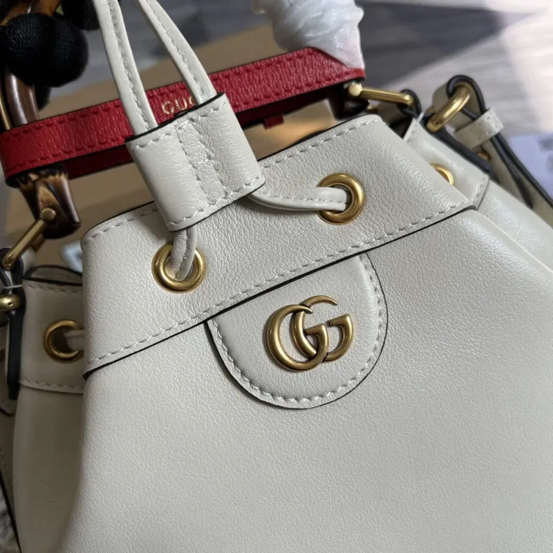 Gucci 724652 Diana Small Bucket Bag White