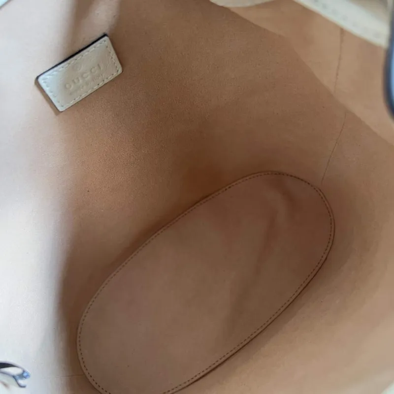 Gucci 724652 Diana Small Bucket Bag White