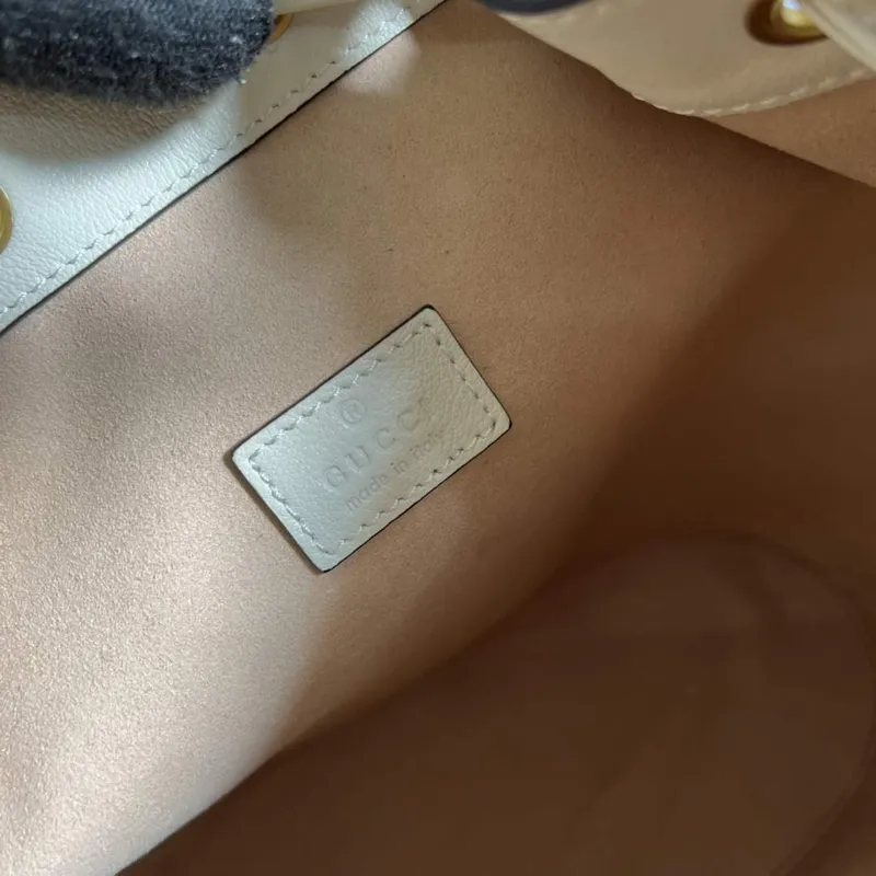 Gucci 724652 Diana Small Bucket Bag White