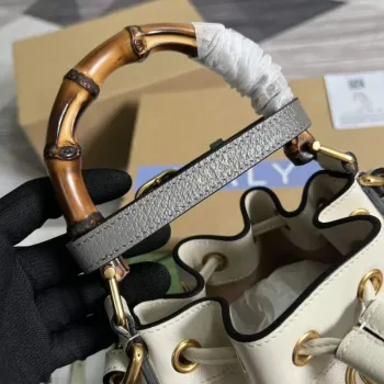 Gucci 724667 Diana Mini Bucket Bag White