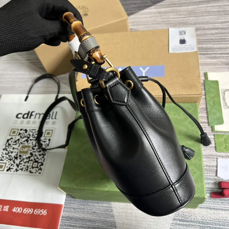 Gucci 724667 Diana Mini Bucket Bag Black