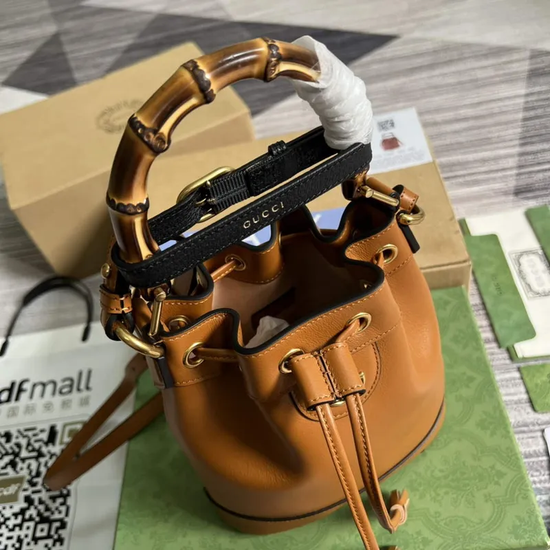 Gucci 724667 Diana Mini Bucket Bag Light Brown