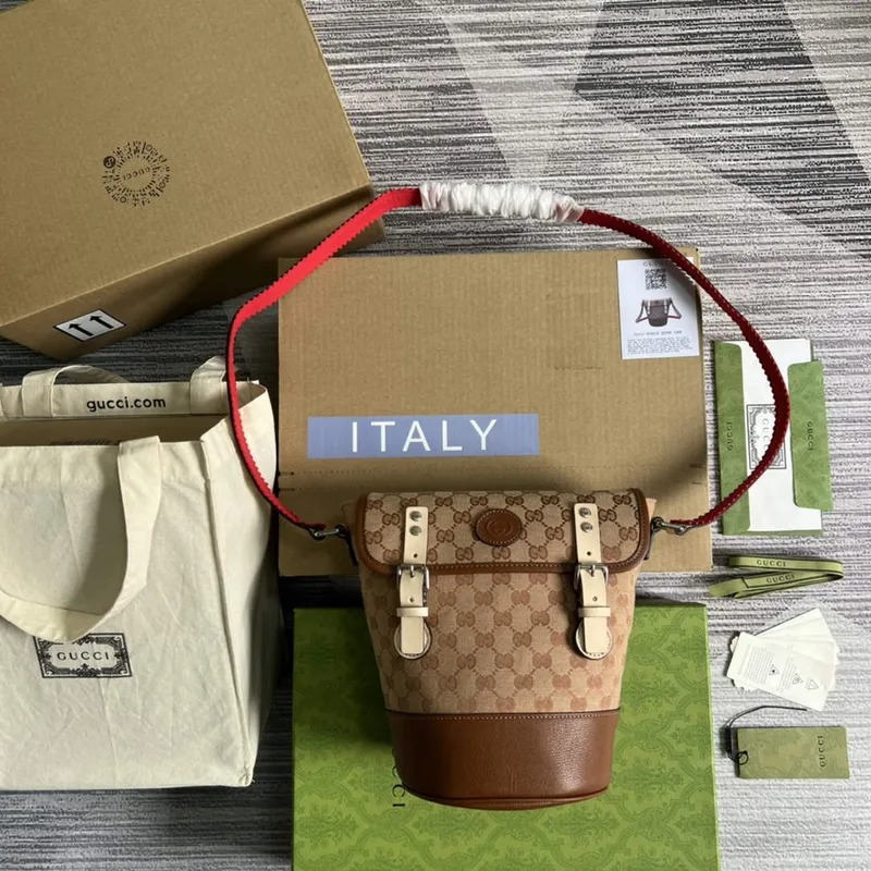 Gucci 630819 Bucket Bag in GG Supreme Canvas and Brown Leather