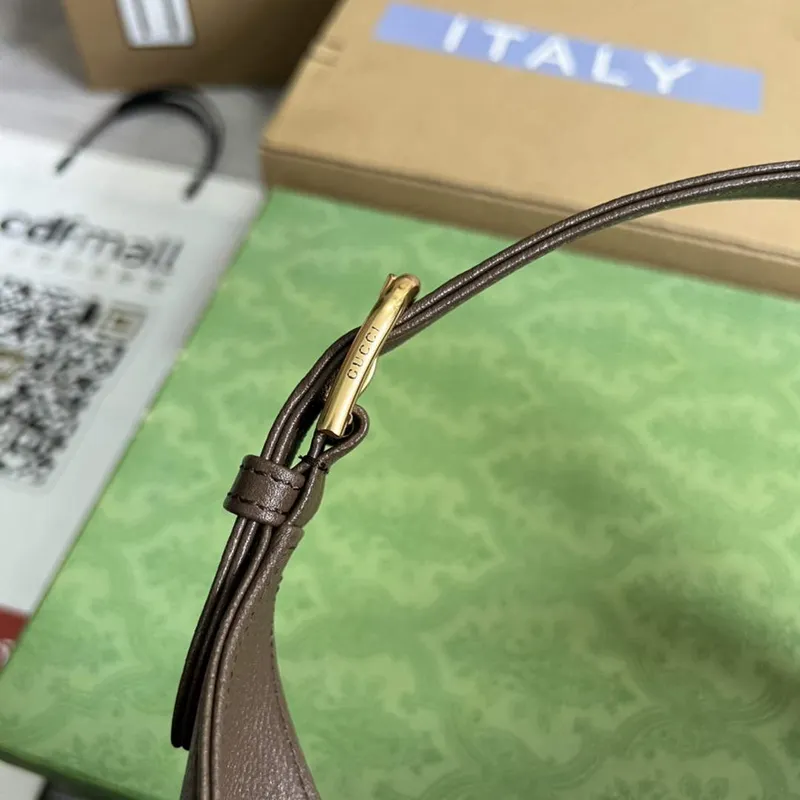 Gucci 726274 Aphrodite Medium Shoulder Bag Brown