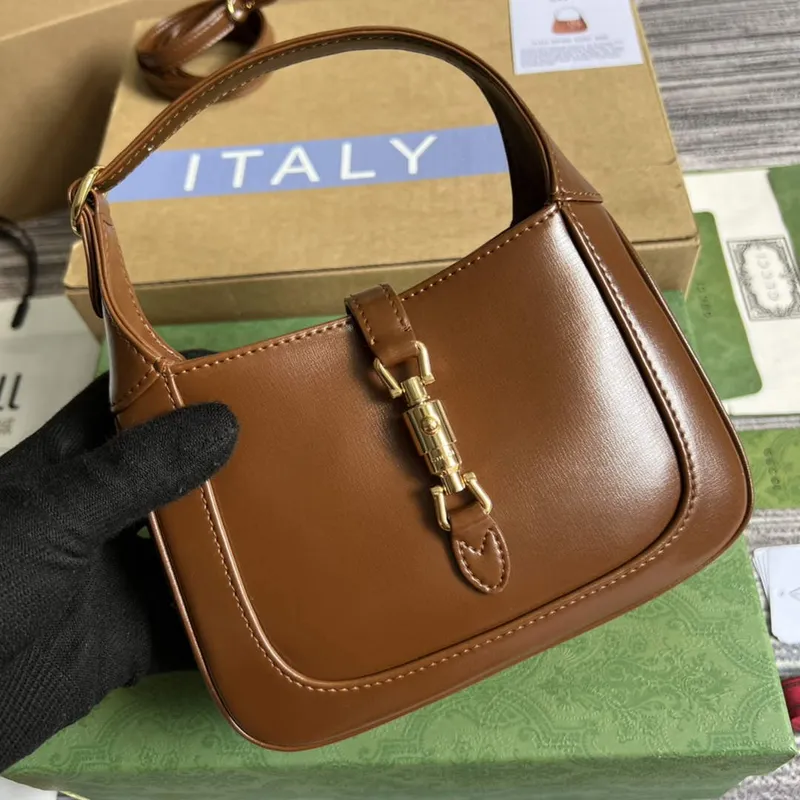 Gucci 637091 Jackie 1961 mini shoulder bag Brown