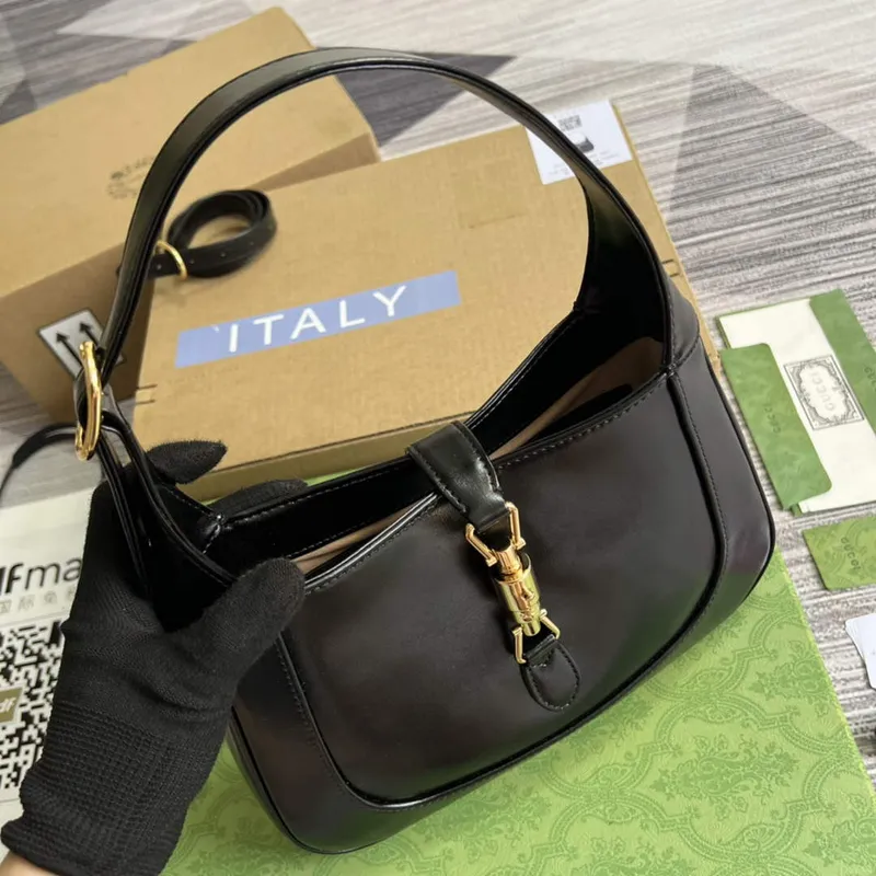 Gucci 636709 Jackie 1961 Small shoulder Bag Black