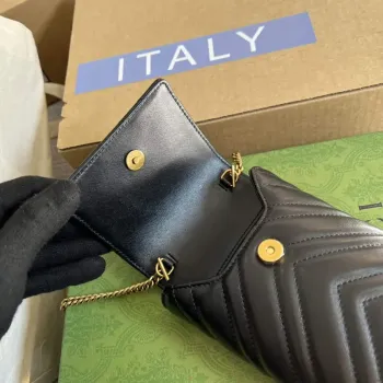 Gucci 672251 GG Marmont matelassé Mini IPhone bag black