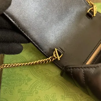 Gucci 672251 GG Marmont matelassé Mini IPhone bag black