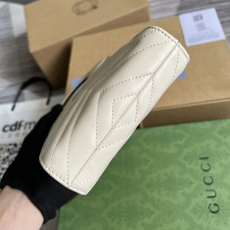 Gucci 699756 GG Marmont Top handle mini bag White