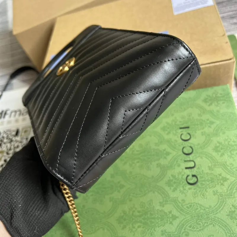 Gucci 699756 GG Marmont Top handle mini bag Black