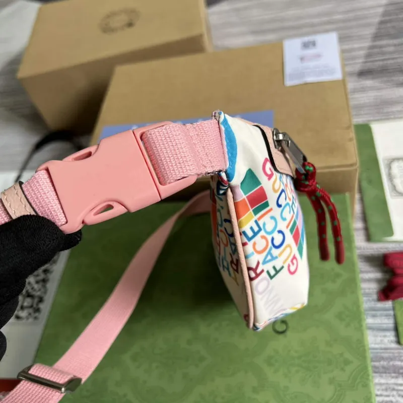 Gucci 650299 The North Face x Gucci belt bag Pink