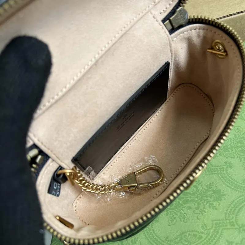 Gucci 699515 GG Marmont Mini Top Handle Bag Black