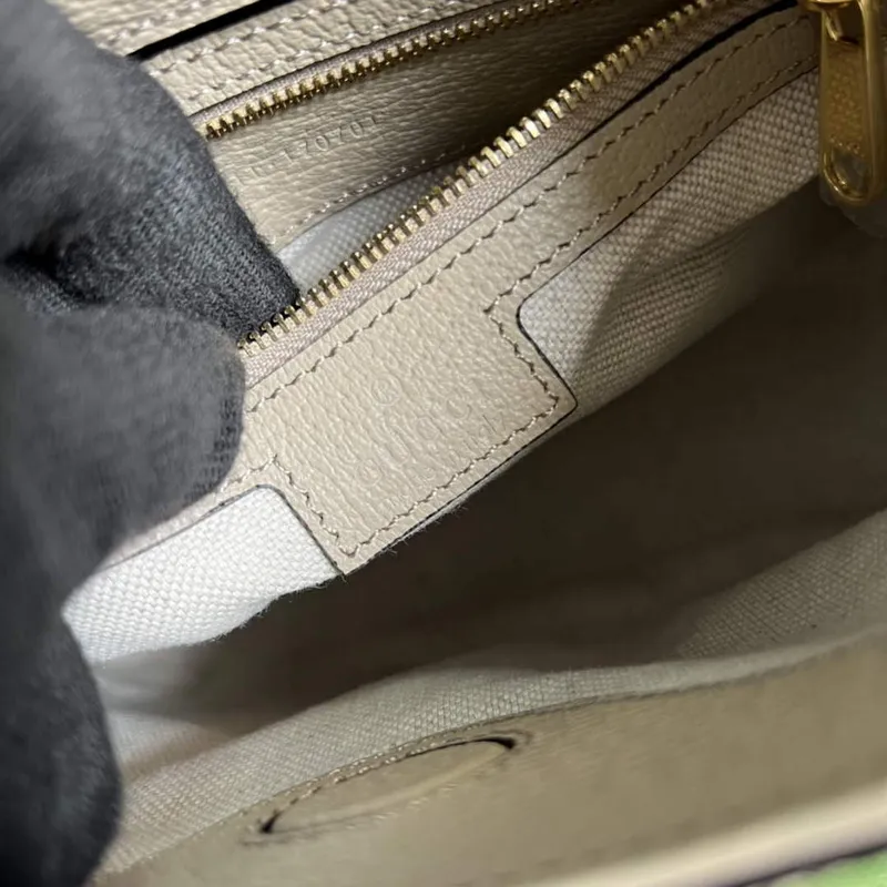 Gucci 696011 Large shoulder bag with Interlocking G Oatmeal