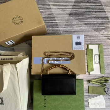 Gucci 675795 Gucci Diana mini shoulder bag Black