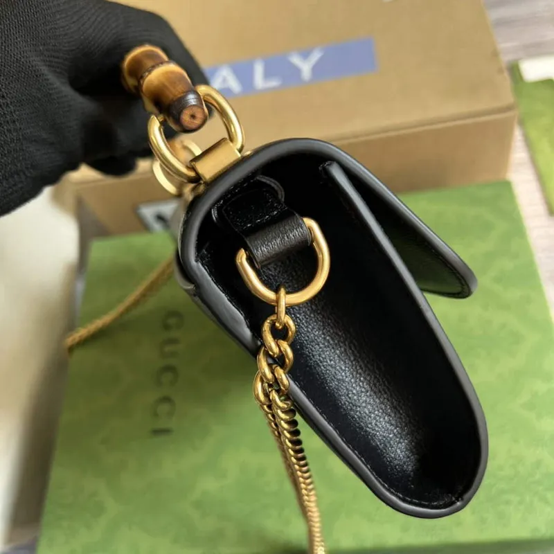 Gucci 675795 Gucci Diana mini shoulder bag Black