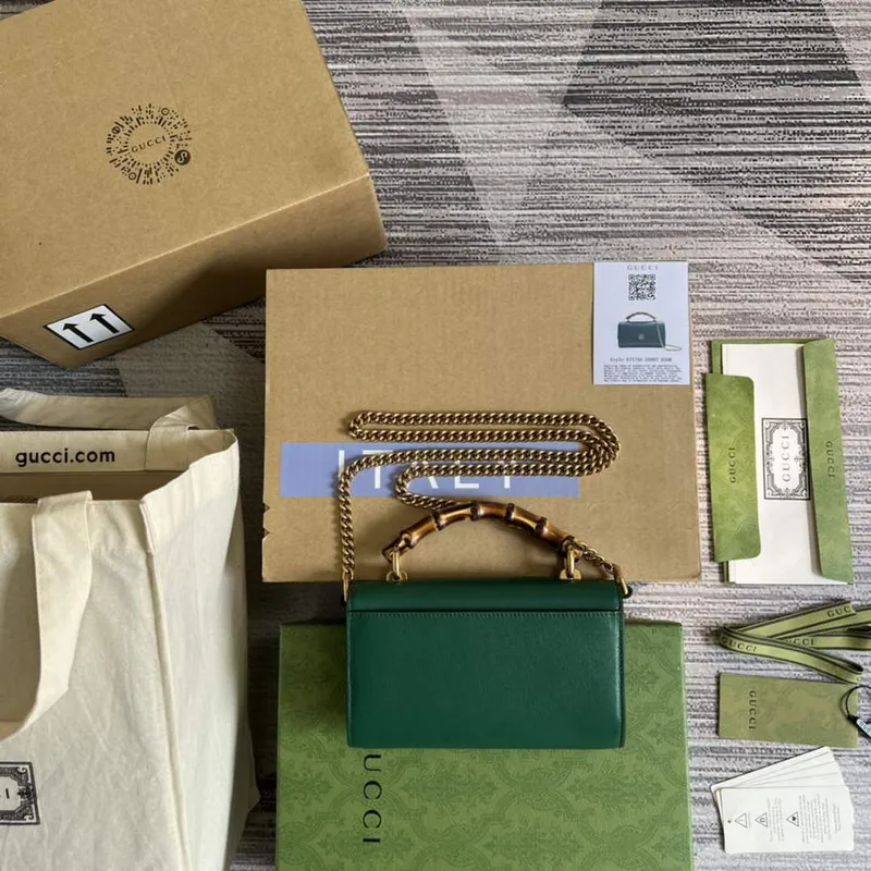 Gucci 675795 Gucci Diana mini shoulder bag Green