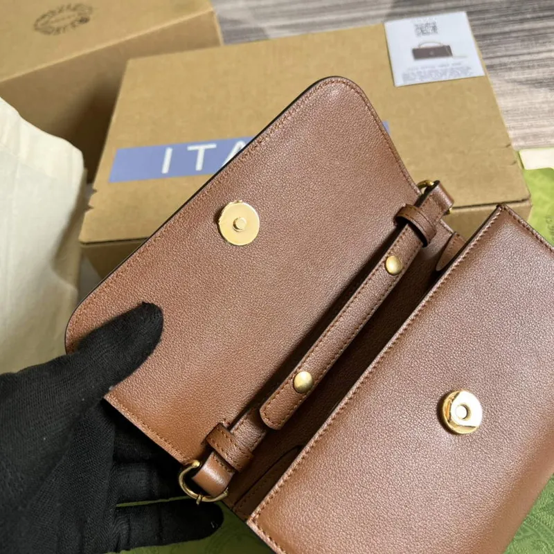 Gucci 675795 Gucci Diana mini shoulder bag Brown