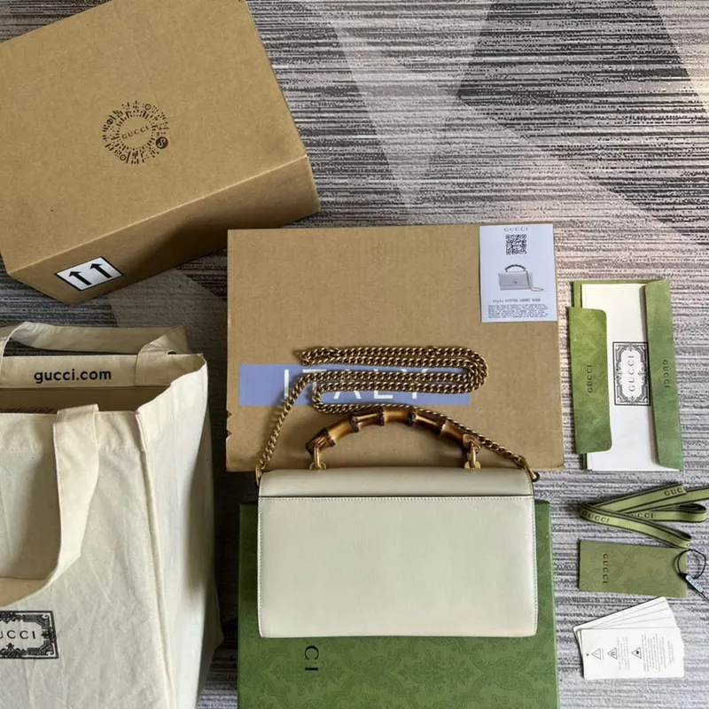 Gucci 675794 Gucci Diana Small Shoulder Bag White