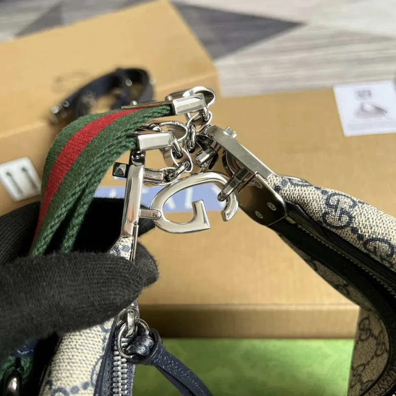 Gucci 702823 Gucci Attache large shoulder bag Beige and blue