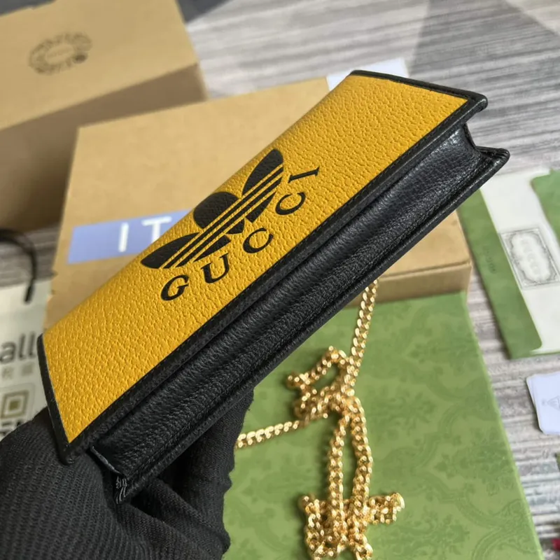 Adidas x Gucci  621892 wallet with chain Off black and yellow leather